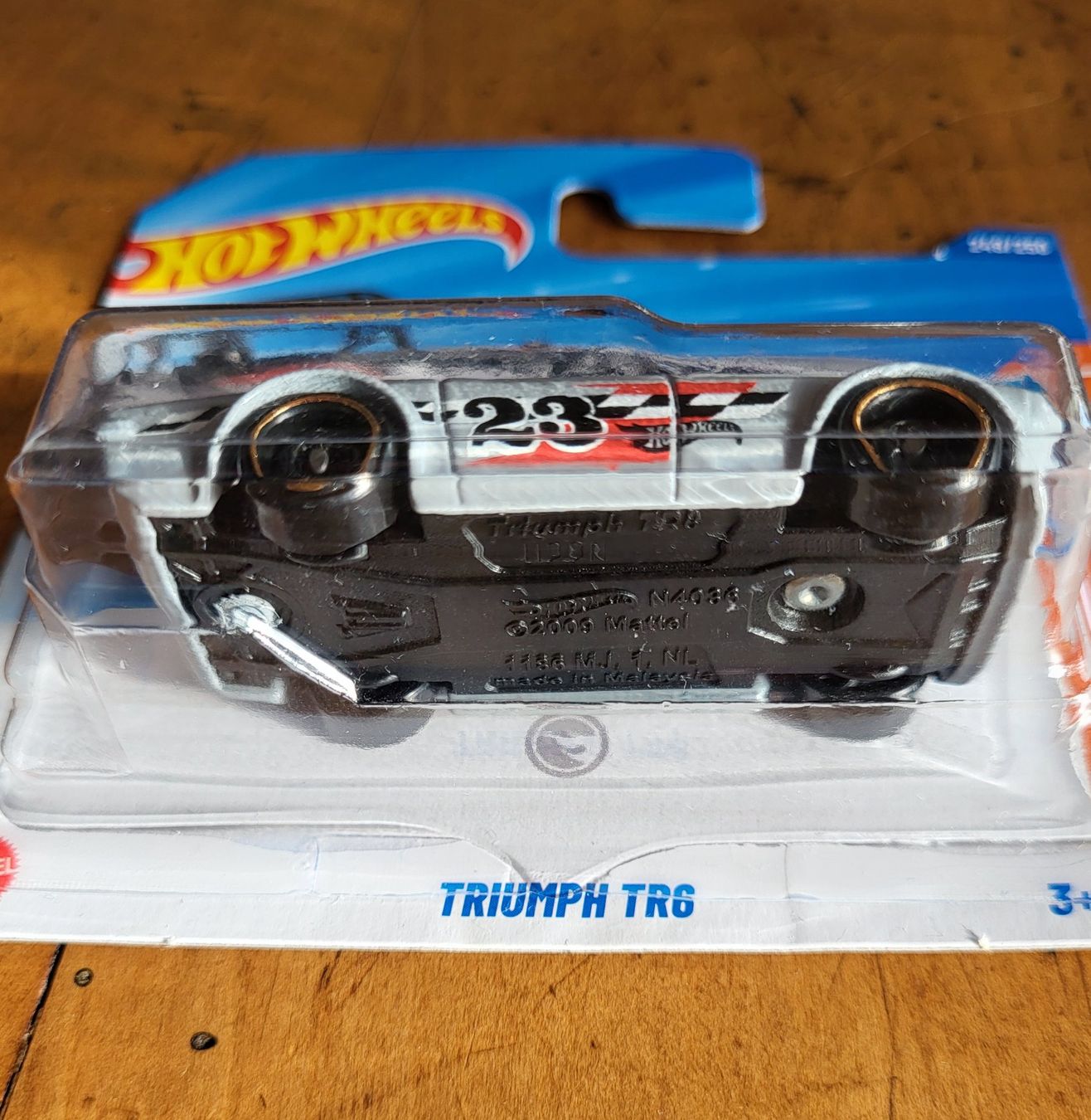 Hot Wheels Modellini d'auto: Hot Wheels Triumph TR6 TH Treasure Hunt – Nuovo e nell'imballaggio originale da Zürich venduto da MDC0 1