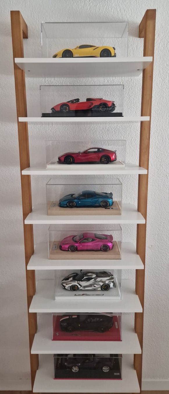 Modellini d'auto: Modellautosammlung 1:18 – Nuovo (secondo la descrizione) da Studen BE venduto da Continentalcollector