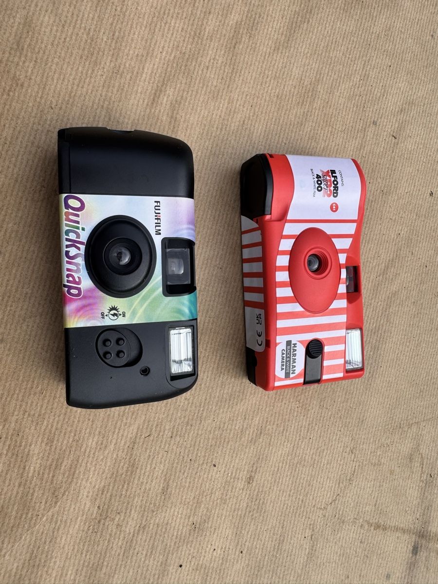 Appareil photo: Set aus 2 Einwegkameras: Ilford XP2 Super 400 & Fujifilm fli – D'occasion à Küttigen par Melisch1000 6