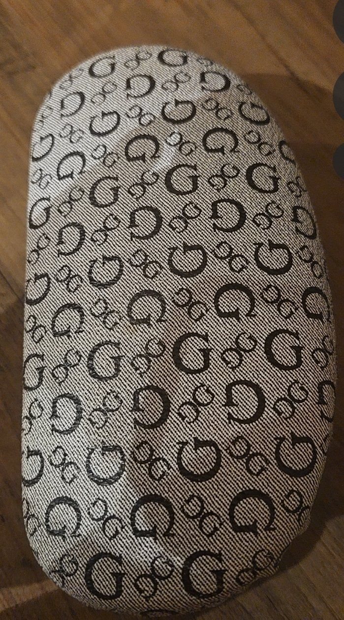 Guess Altro in  Abbigliamento & Accessori: Neues Guess Brillenetui – Nuovo (secondo la descrizione) da Suhr venduto da jes_rtc9