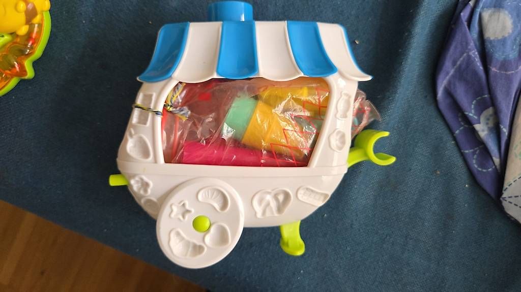 Giocattoli: Diverses Playdooh – Usato da Kloten venduto da pincky01 3