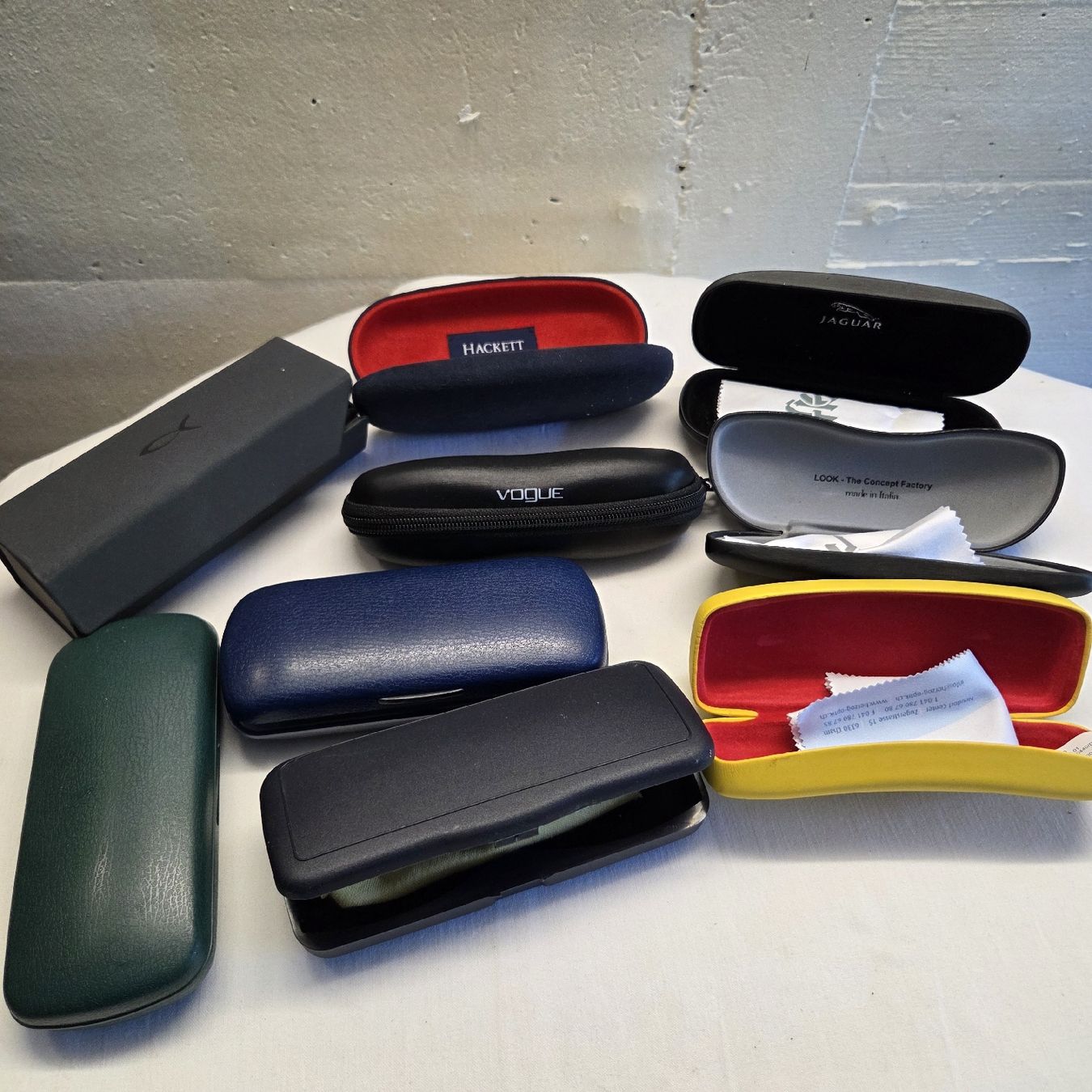 Sonstige Kleidung & Accessoires: Brillenetuis Konvolut – Gebraucht aus Stans von Ducati16 6