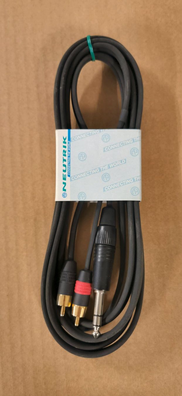Neutrik Cavi: Neutrik 1.5m SIAM Cable – Nuovo e nell'imballaggio originale da Zofingen venduto da Rodeln
