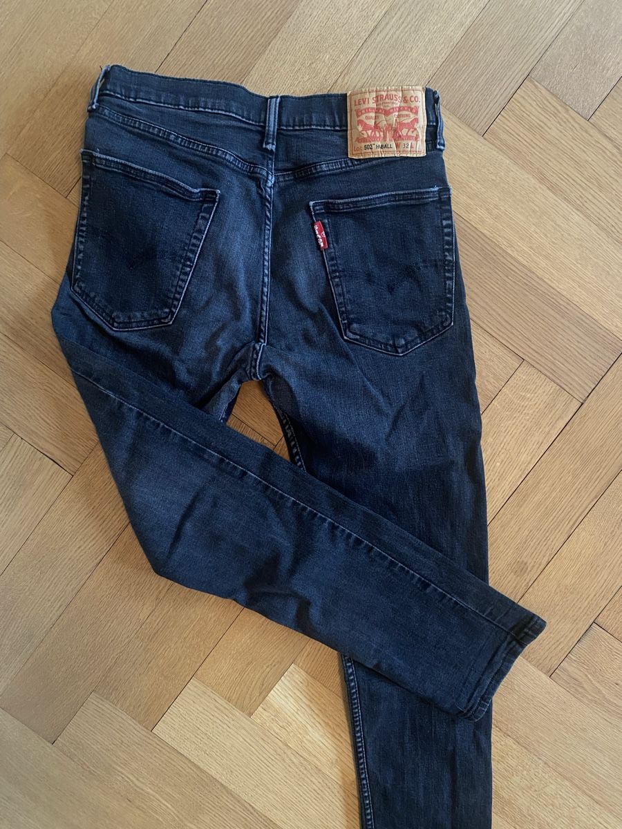 Levi's Jeans: Schwarze Levi's 512 Slim Taper Jeans – Usato da Bern venduto da annth 1