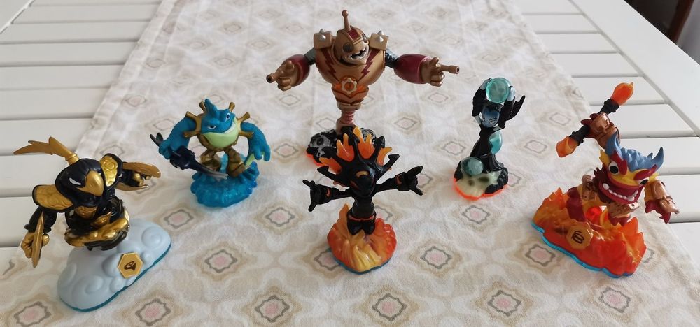 Giants: HEX Figure: BUY 4 GET 1 FREE All Skylanders Produktbild-Vorschau 3