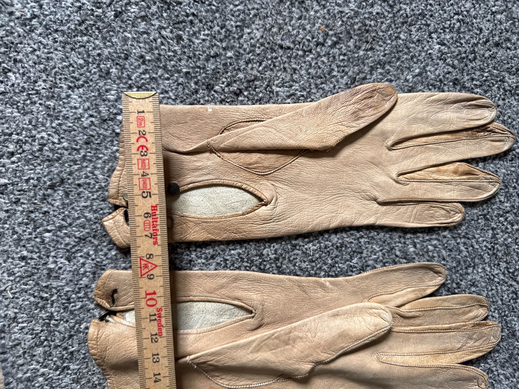 Handschuhe & Handstulpen: Handschuhe antik braun Finger Handschuh – Gebraucht aus Buchs SG von Billikatze5 3