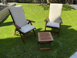 Gartenstühle und Tischlein/Hocker