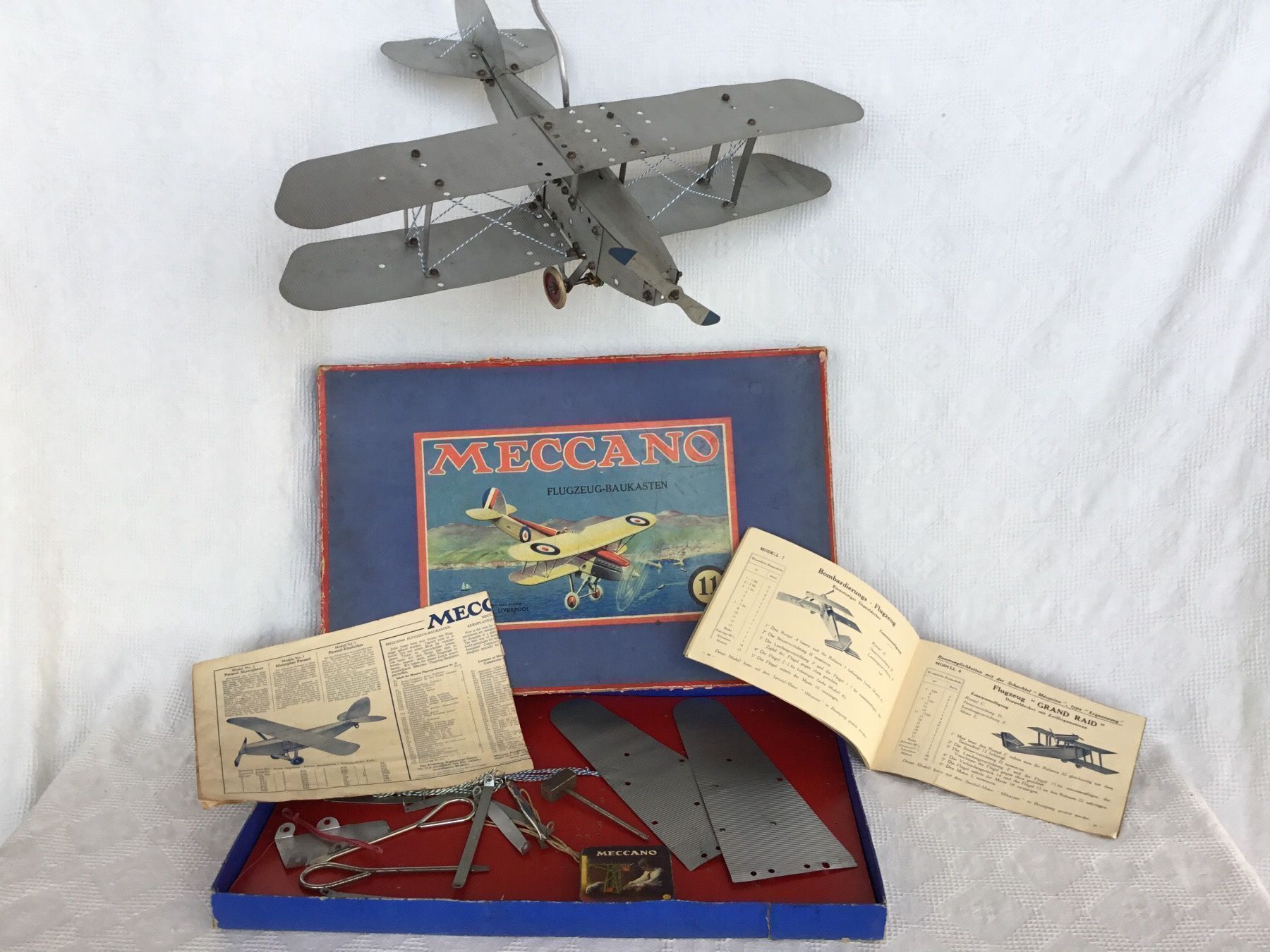 Meccano Baukästen: Antiker Meccano Flugzeug mit Baukasten – Gebraucht aus St. Gallen von chamilla 7