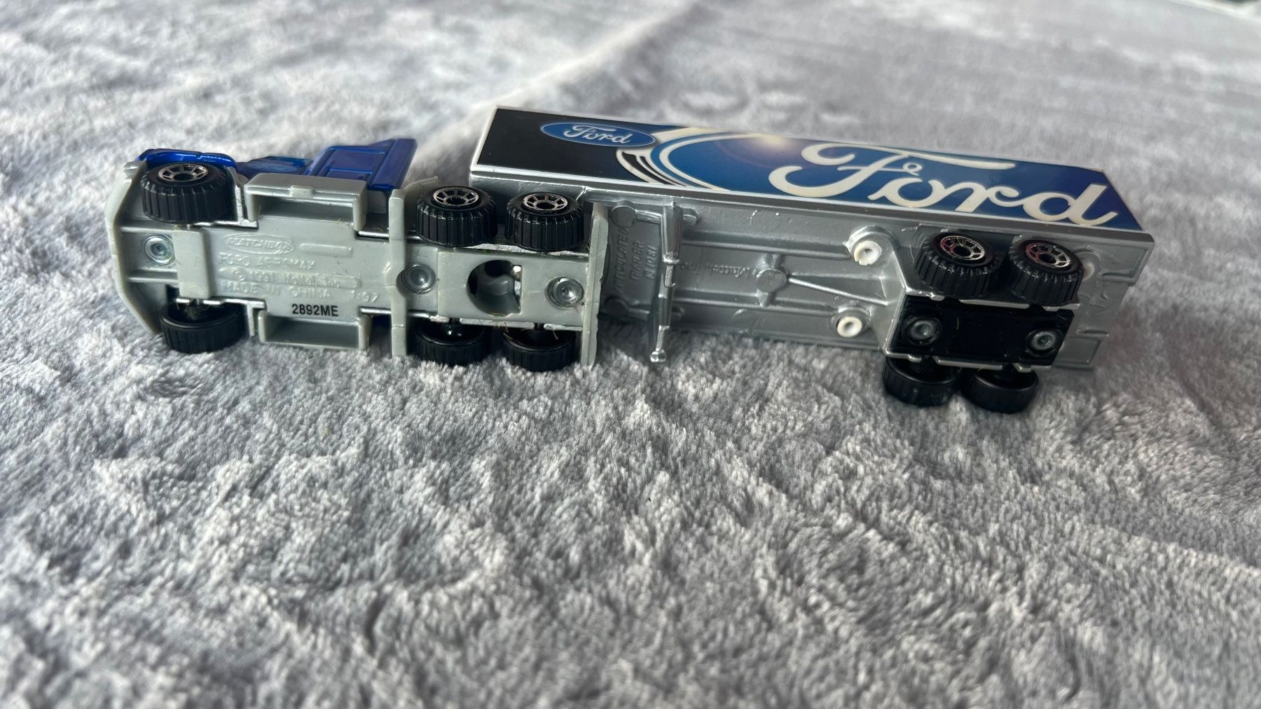 Matchbox Modellautos: Matchbox Ford Aeromax, Sattelschlepper, Blau 1991 – Gebraucht aus Schübelbach von Dolly990_2 1