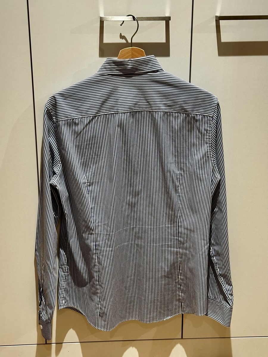 H&M Camicie: H&M gestreiftes Hemd, schmal geschnitten, Grösse S – Usato da Spreitenbach venduto da ali_f95q 1