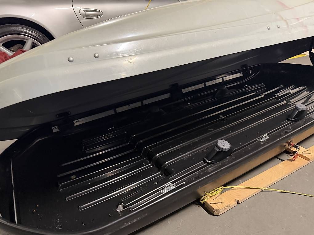 Thule Coffres de toit: Autodachbox – D'occasion à Hergiswil NW par feecaesar01 2