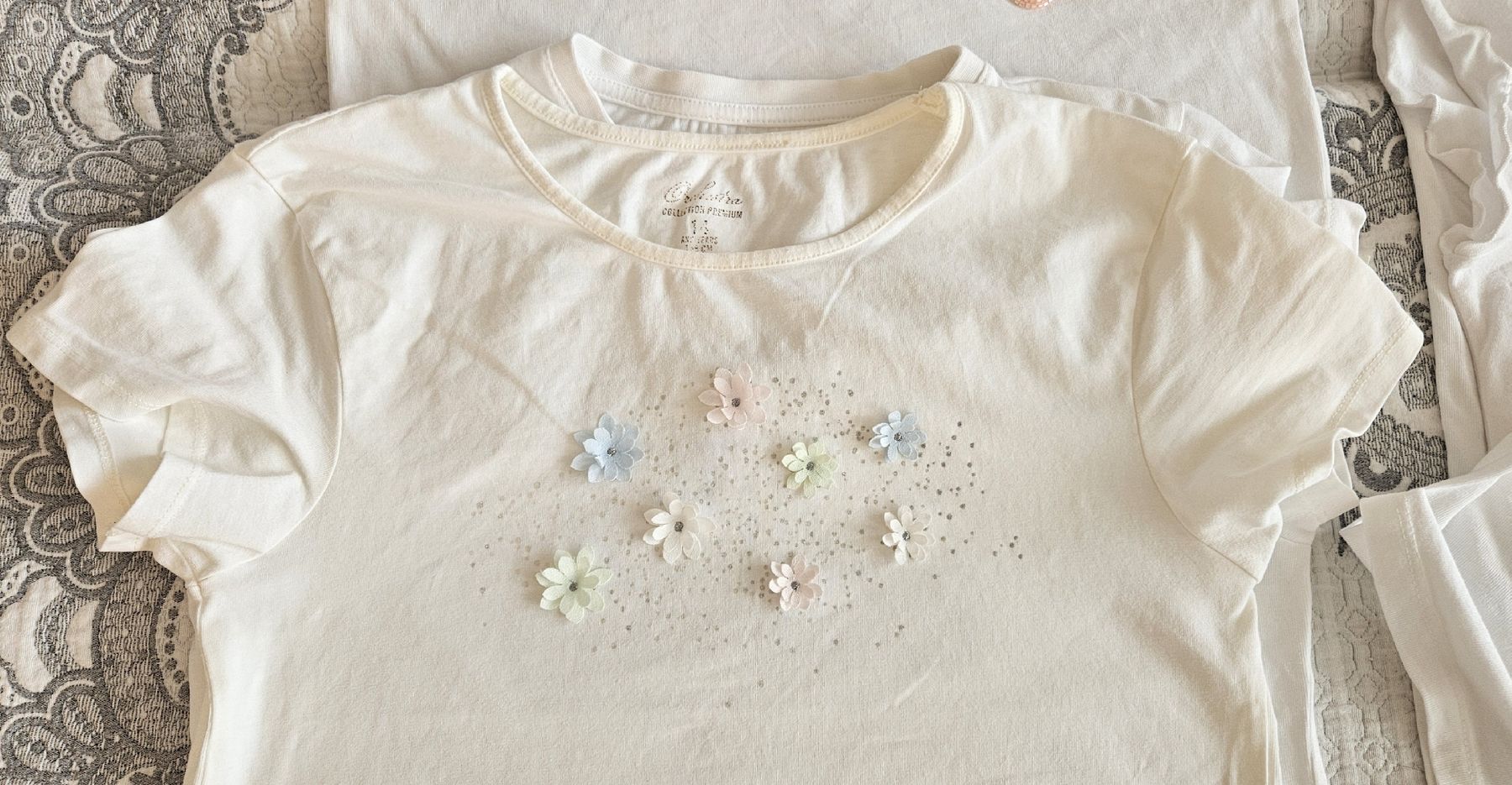 Camicette, T-shirt & Top: Lot Tshirts filles – Usato da Bex venduto da Villy_Wolf 5