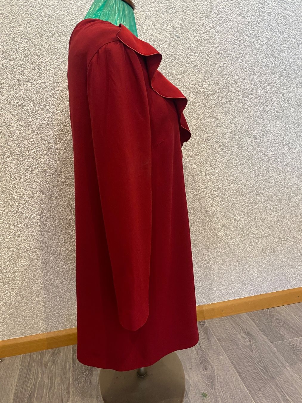 Valentino Kleider: Kleid neue Valentino – Neu (gemäss Beschreibung) aus Liestal von Goldart 1