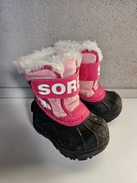 Scarpe per ragazzi: Bottes à neige Sorel Taille 21 – Usato da Payerne venduto da gin_tj8h