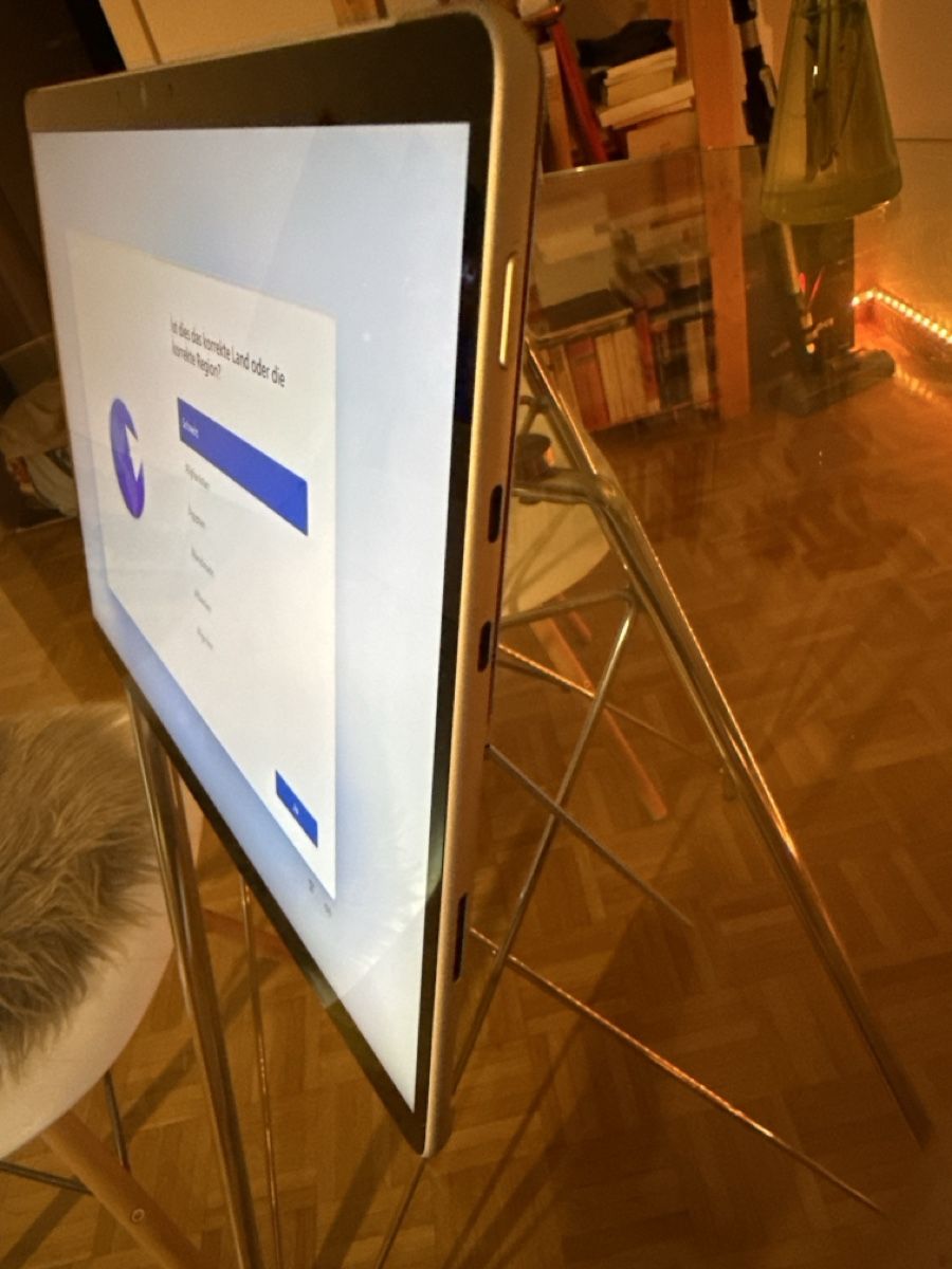 Microsoft Tablet PC: Microsoft Surface Pro 8 - i5/16GB RAM/256SSD – Usato da Zürich venduto da max_kn88 2