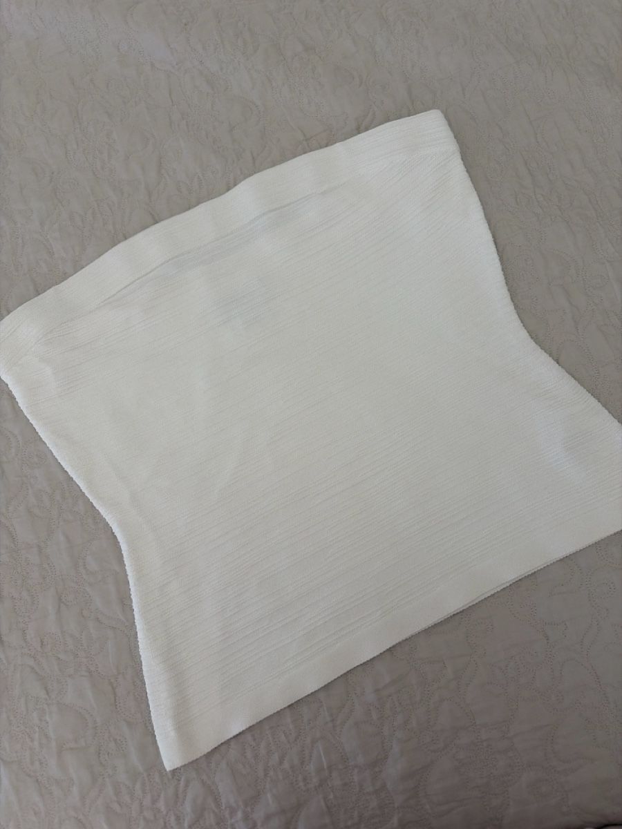 Cos Tops: Cos Top – Neu (gemäss Beschreibung) aus Wallisellen von Chatswood_8hwh