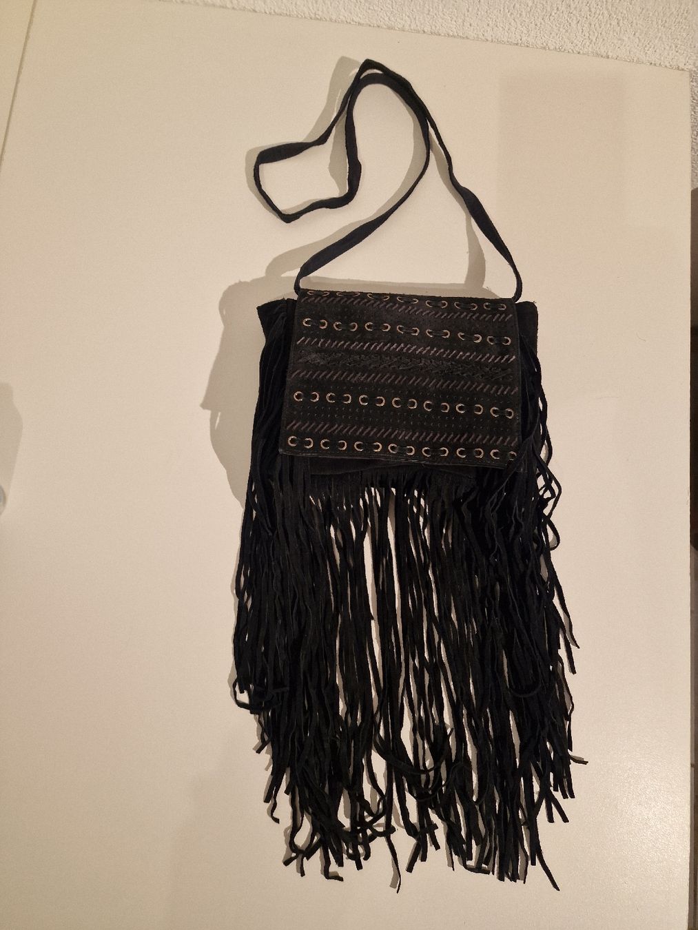 Sacs femmes: Modische Fransen-Tasche von Moddison, schwarz. – D'occasion à St. Margrethen SG par Goldig