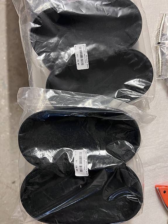 Altro in  Abbigliamento & Accessori: Brillen Etuis – Nuovo e nell'imballaggio originale da Schinznach-Bad venduto da w.tischler 1