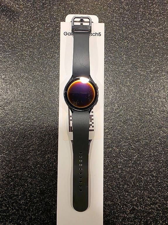 Samsung Smartwatch: Smartwatch Samsung watch 5 – Usato da Bremgarten AG venduto da jegermeister13