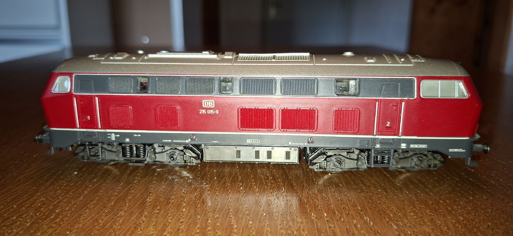 Roco Modellini di ferrovie: Roco Analog DC Lok 215 015-9 Defekt. – Difettoso da Pfäffikon ZH venduto da gub_2j76 1