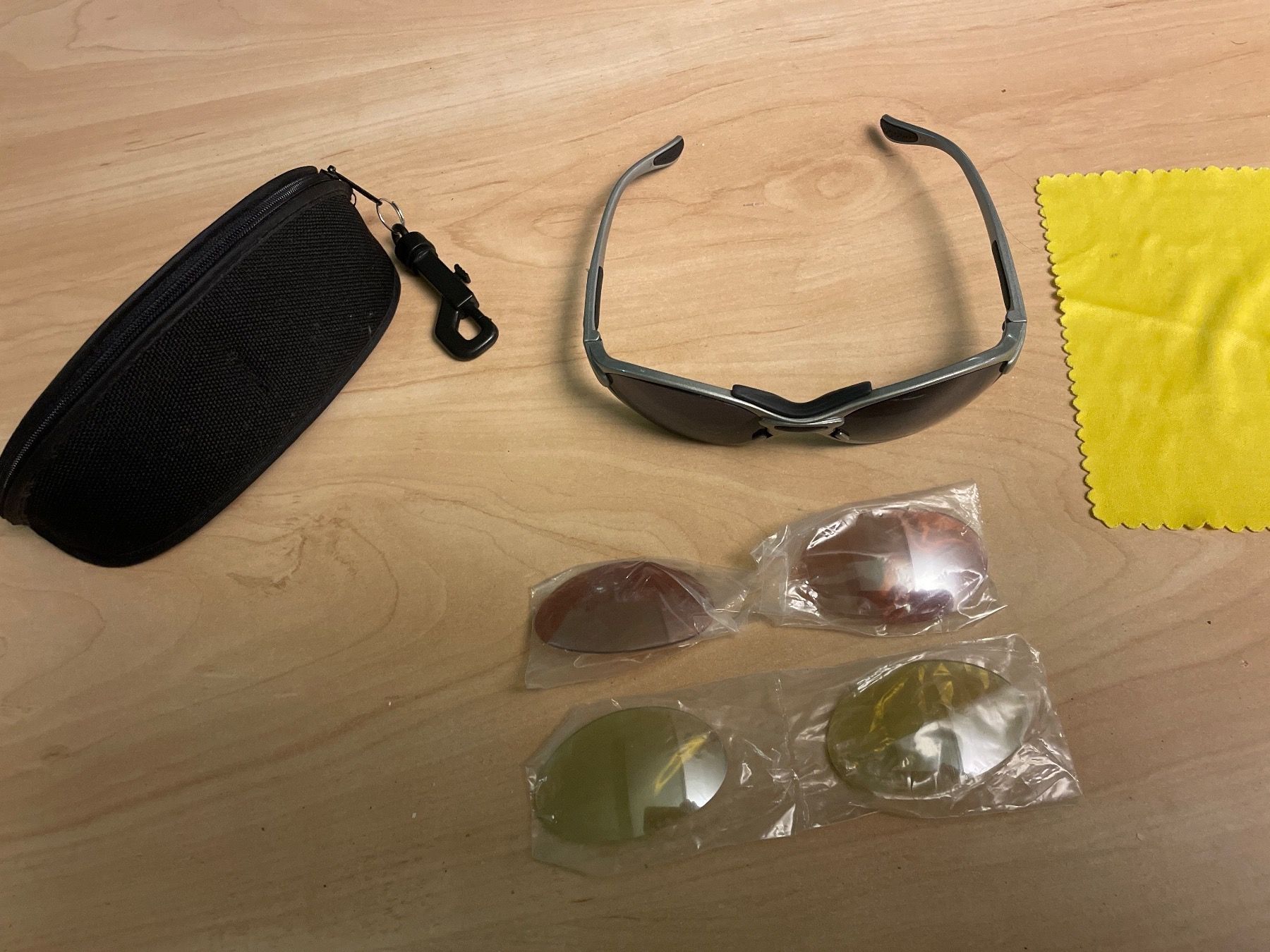 Occhiali & Lenti: Kinder Sonnenbrille mit versch. Gläser – Usato da Obergerlafingen venduto da cabo4
