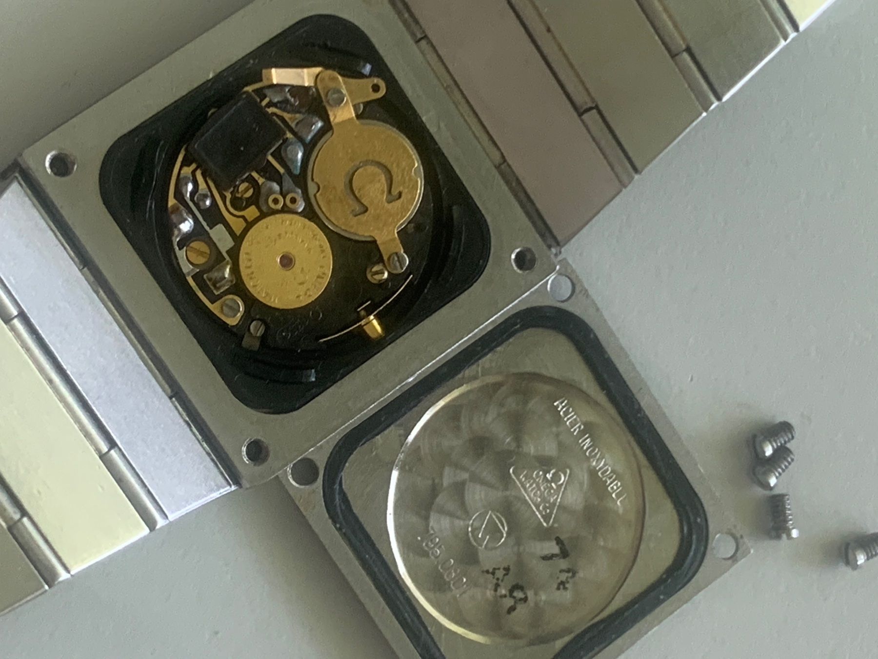 Omega Uhren: Omega Constellation Quartz – Defekt aus Zürich von rayberg 1