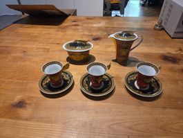 Rosenthal Versace Medusa Red Konvolut – 3 Mokkatassen, Zucke