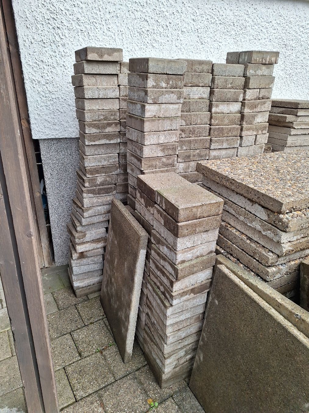 Rivestimenti per pavimenti: Verschiedene Verbundsteine abzugeben – Usato da Wangenried venduto da Nici_09
