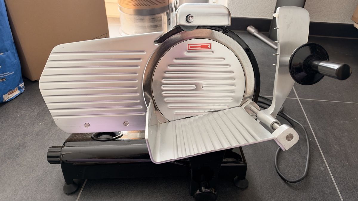 Kibernetik Elettrodomestici da cucina: Schneidemaschine – Usato da Dübendorf venduto da Nataliie