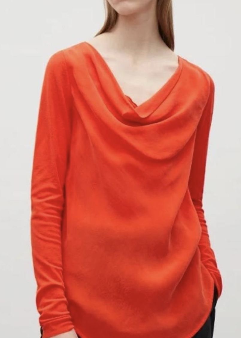 Cos Camicette: Elegant red Blouse from COS – Usato da Zürich venduto da Heisenberg27 1