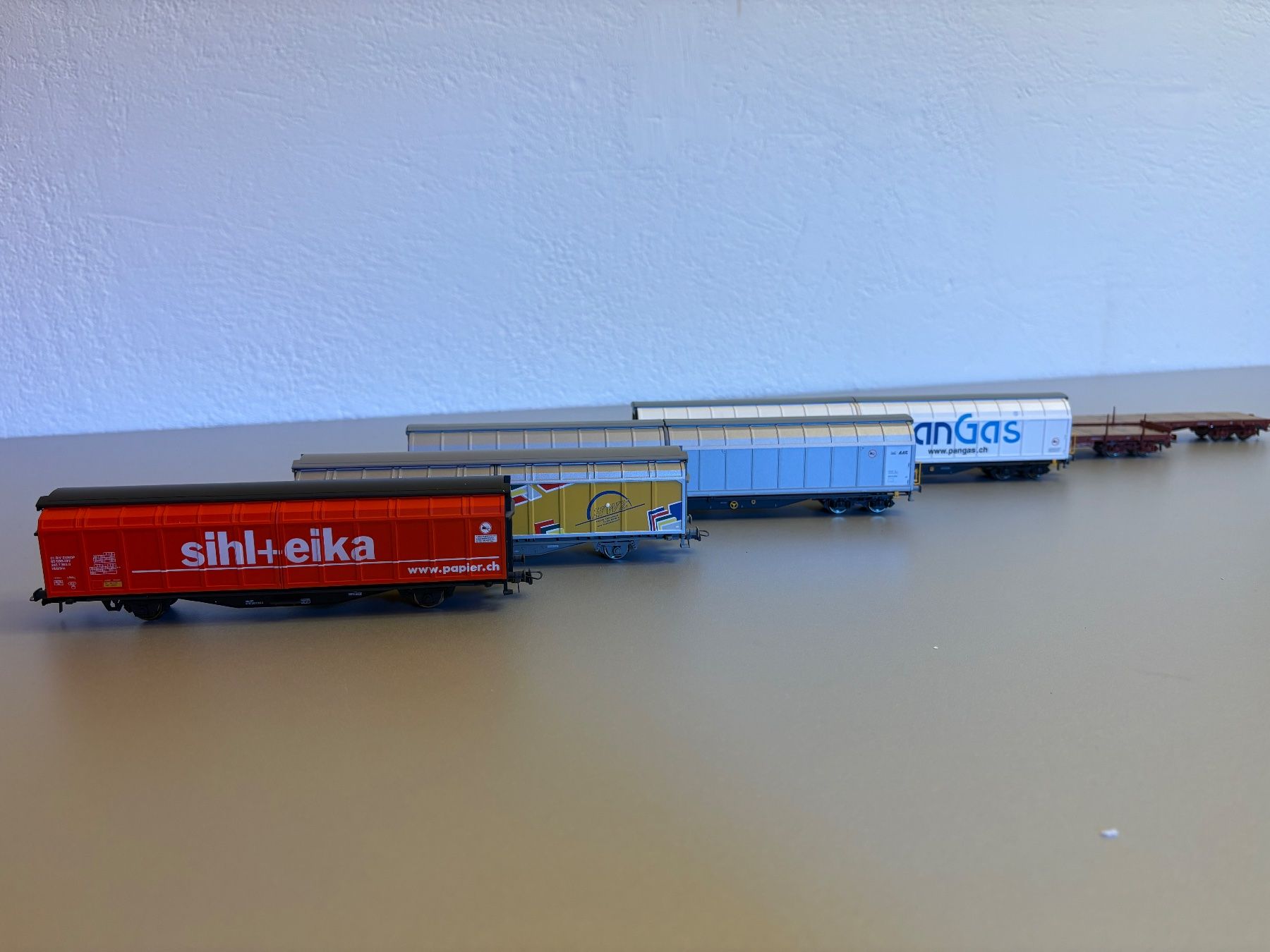Liliput Modellini di ferrovie: Roco diverse Güterwagen (GT2) – Usato da Stäfa venduto da chris_c638