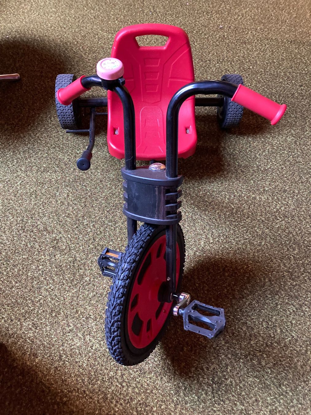 Hauck Véhicules pour enfants: Cooles rotes Kinder Dreirad ! – D'occasion à Gränichen par Santos9