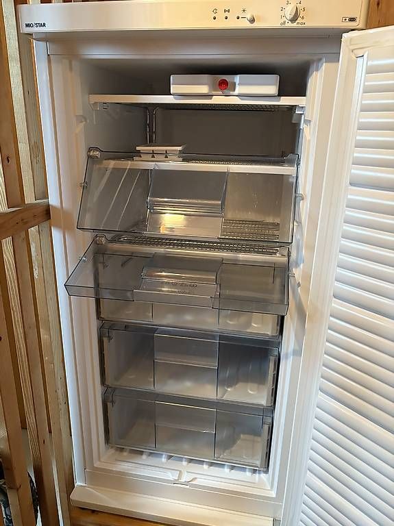 Gefrierschrank: Gefrierschrank 136 L – Gebraucht aus Beckenried von ani_9xsw 2