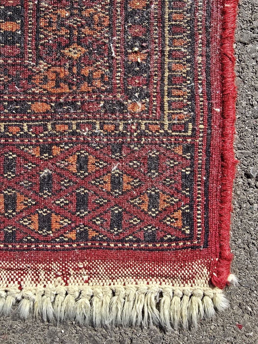 Teppiche: Perserteppich rot mit Muster Gujarat Seide. – Gebraucht aus Chur von jasi18 3