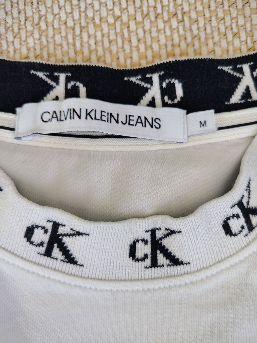Calvin Klein T-shirt: Calvin Klein Jeans M maglietta – Usato da tenero venduto da Mam74 1
