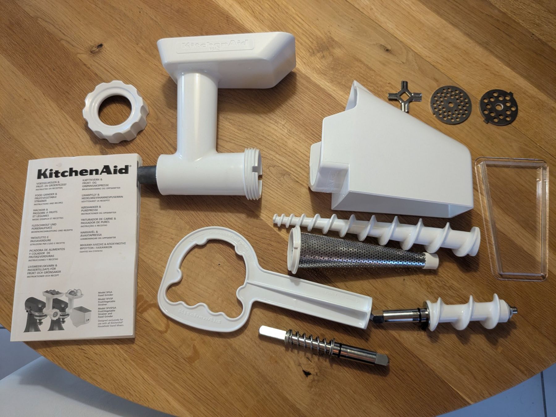 Kitchenaid Appareils de cuisine: KitchenAid Classic 250W mit Fleischwolf – D'occasion à Hinterkappelen par mr-deamon 1