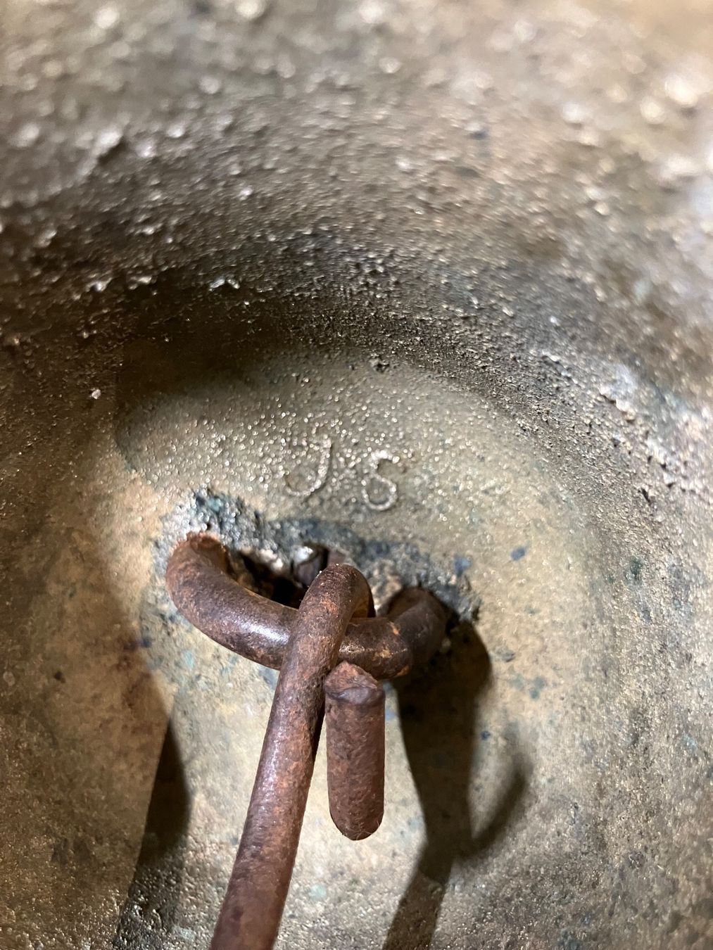 Cloches & sonnailles: Alte J.S  Glocke – D'occasion à Adelboden par Port3 3