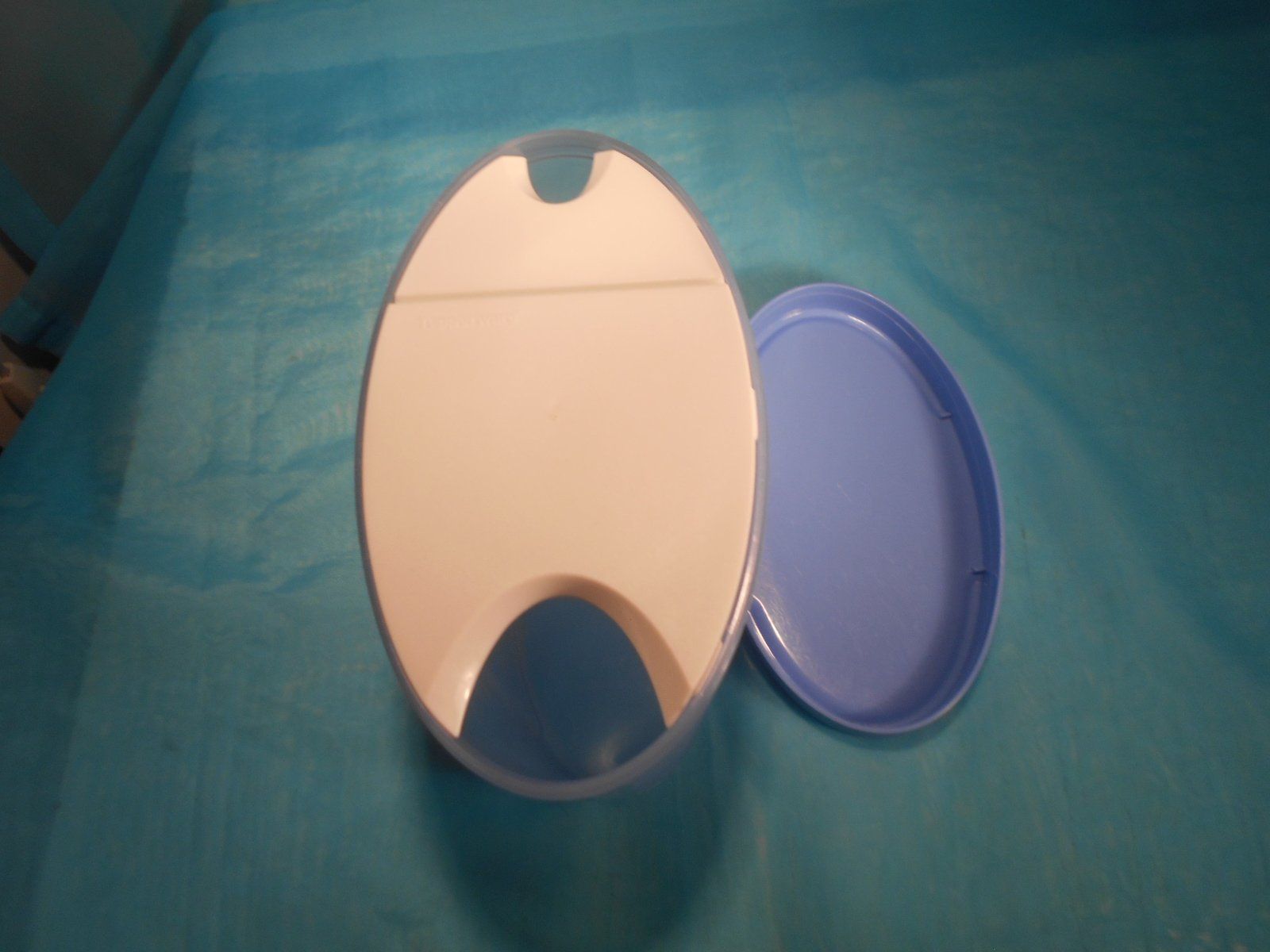 Tupperware Contenitori & Simili: Tupperware Vorratsbehälter mit 2 Oeffnungen, 1.9L – Nuovo (secondo la descrizione) da Bellach venduto da JingleCherry 4