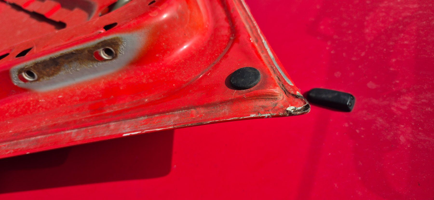Volkswagen Tutti pezzi di ricambio auto: Jetta 1 Heckklappe – Usato da Riggisberg venduto da Mahali04 3