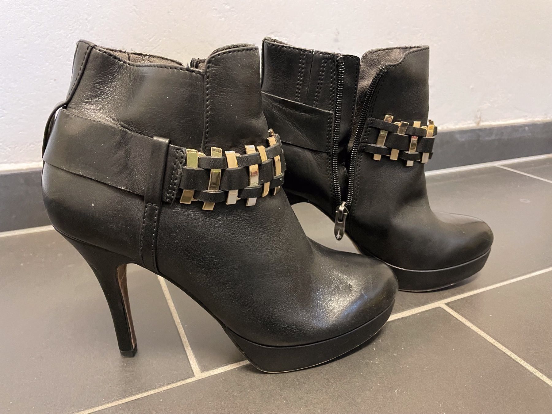 Tamaris Scarpe da donna: Tamaris high heels Stiefeletten Gr. 37 – Usato da Zürich venduto da sarah_5