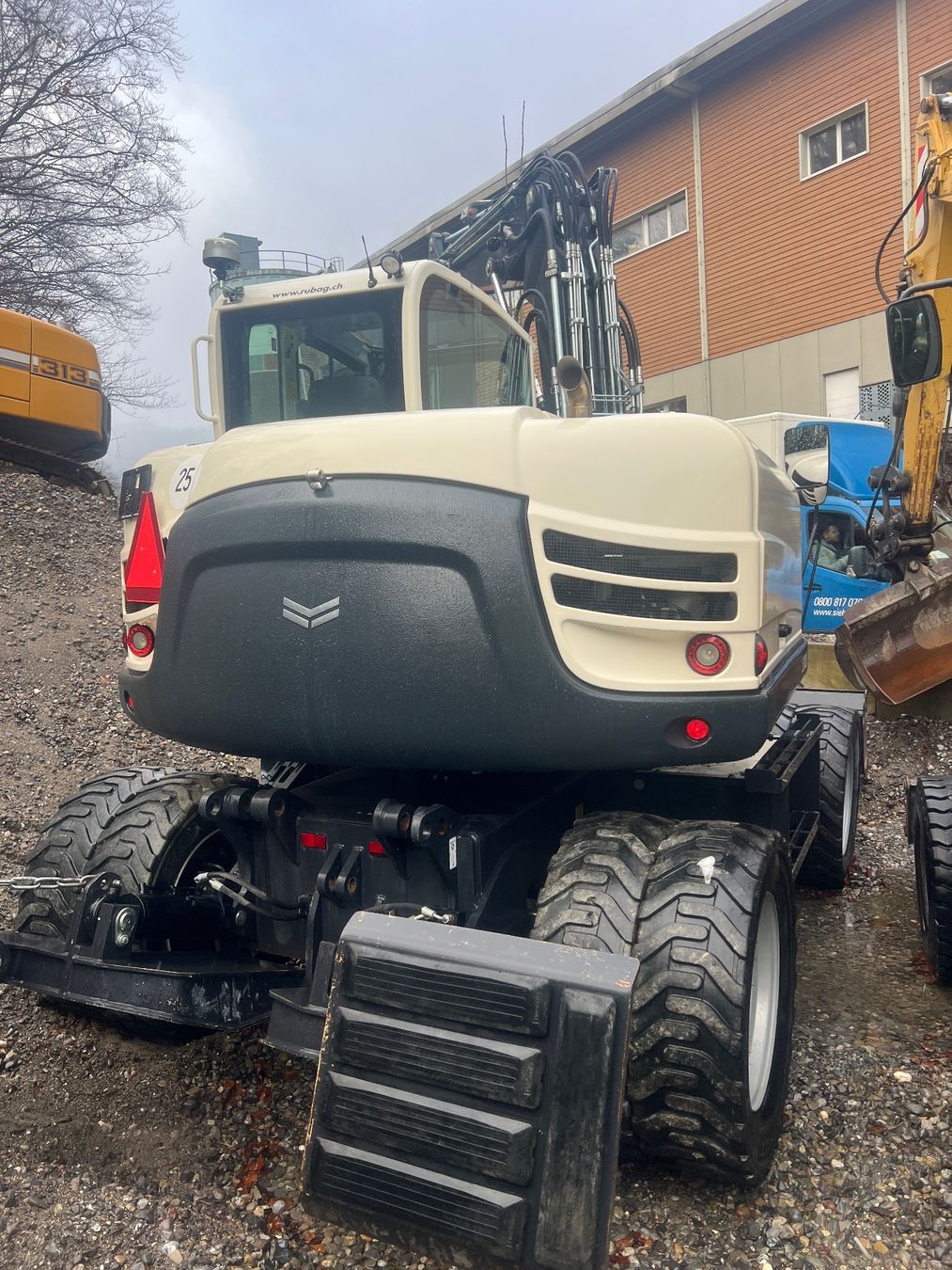 Yanmar Excavateurs: Yanmar Pneubagger – D'occasion à Egg b. Zürich par SwissTradingAgency 2
