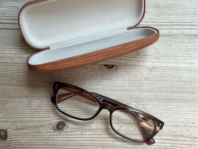 Occhiali & Lenti: Lesebrille 1.50 mit Etui – Usato da Iseltwald venduto da Waldisch