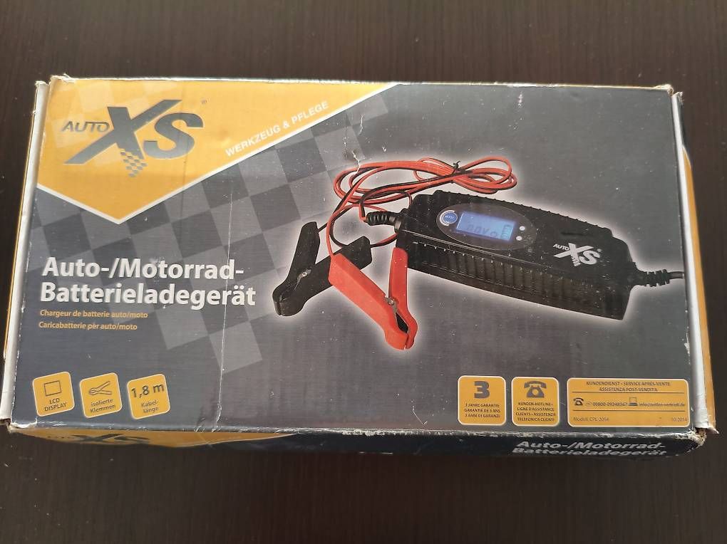 Caricabatterie: Chargeur de batterie 12V Auto/Moto – Nuovo (secondo la descrizione) da Lausanne venduto da gigalabs