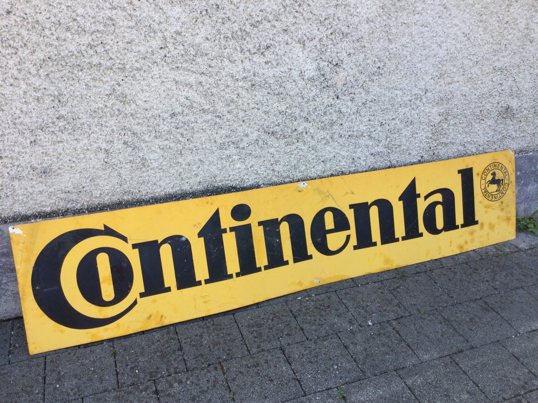 Continental Schilder: Grosses gebrauchtes Blech Continental Schild Werbeschild – Gebraucht aus Wangen SZ von kuriosum12