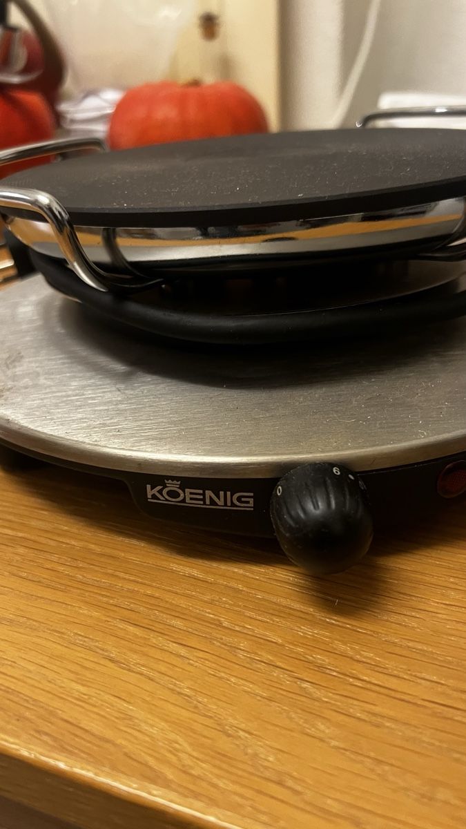 Komplettküchen: Koenig Multifunktions-Heizplatte – Gebraucht aus Trasadingen von Kaffee.mann 1