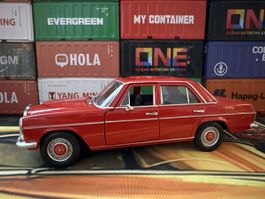 Mercedes-Benz 220