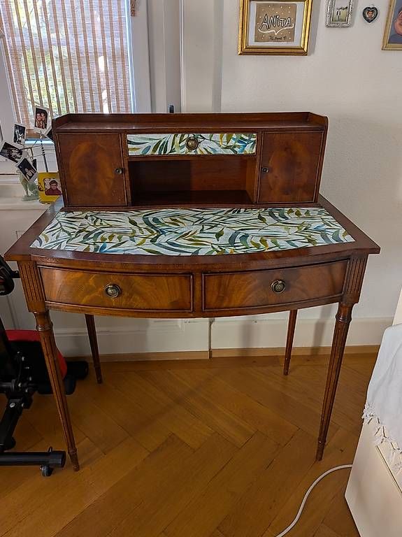 Schreibtische: Bureau ancien – Gebraucht aus Lausanne von ana_9gjp