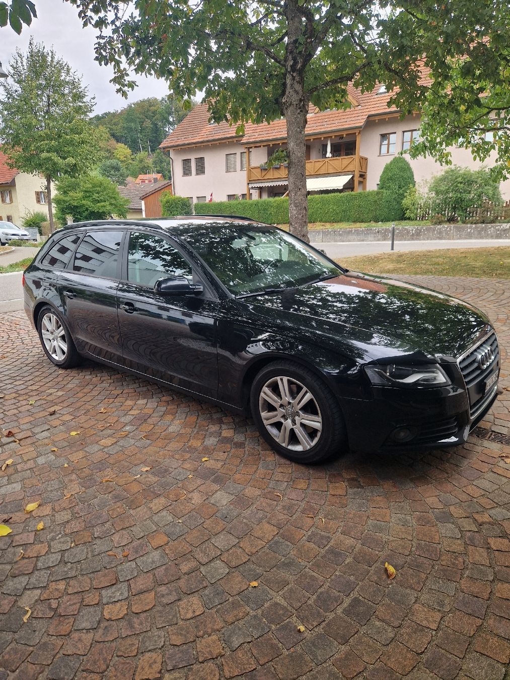 Audi Autos: %% Audi A4 Avant 1.8 TFSI %% – D'occasion à Untersiggenthal par mey02