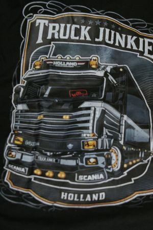 (60)  Truckjunkie Tshirt NEU ,Grösse L, eher Grösse M