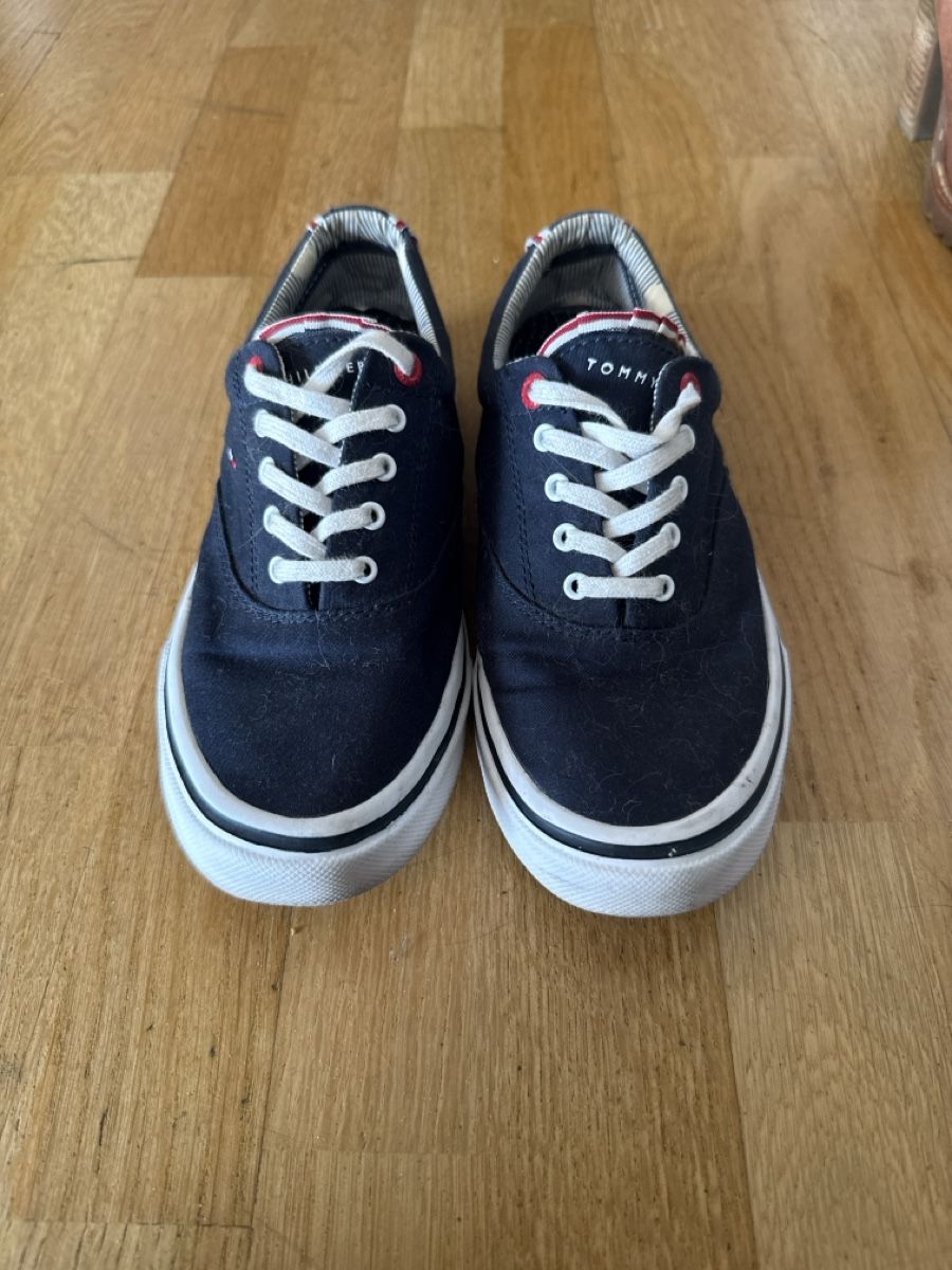 Tommy Hilfiger Scarpe da donna: Tommy Hilfiger Schuhe – Usato da Amriswil venduto da cor_gpw9